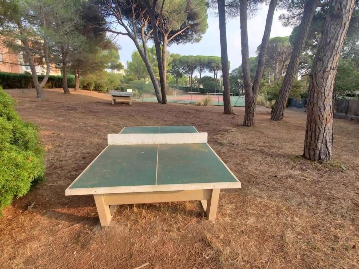 Oasis Des Grands Pins - Saint-Raphael - Residence Privee Avec Grande Piscine & Tennis Privee Saint-Raphael (Var) Exterior foto
